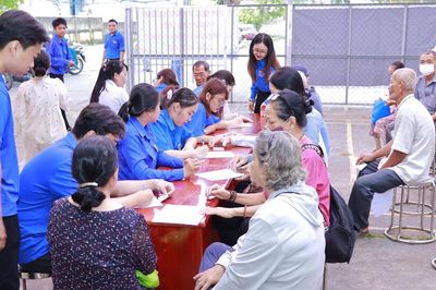 Yêu cầu tăng tốc chương trình khám sức khỏe toàn dân trên địa bàn TP Hồ Chí Minh