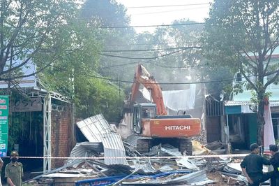 Phú Quốc cưỡng chế thu hồi đất 2 hộ dân sau gần 20 năm không chịu bàn giao