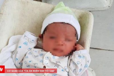 Phát hiện bé gái sơ sinh bị bỏ rơi trước cổng nhà