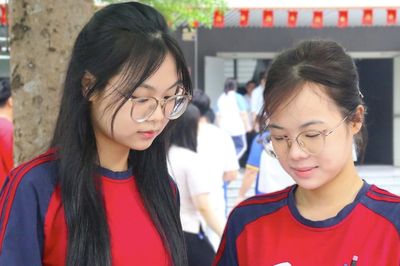 Điểm chuẩn đại học khối A00, A01 năm 2026 sẽ biến động ra sao?