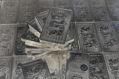 Giá bạc hôm nay 6/7/2026 bứt phá mạnh, bạc thỏi vượt 65 triệu đồng/kg