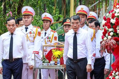 Thủ tướng: Bằng mọi giá, phải nỗ lực để tìm kiếm, đưa các Anh hùng liệt sĩ về với gia đình