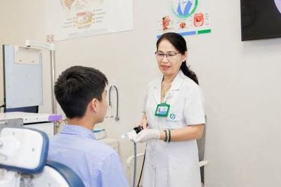 Đau họng kéo dài, bé trai 14 tuổi phát hiện ung thư vòm họng đã di căn