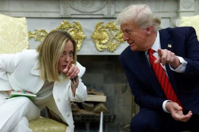 Ông Trump bất ngờ 'đá xoáy' đồng minh ngay trước thềm hội nghị NATO