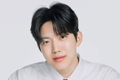 Dowoon (DAY6) xin lỗi tại concert giữa tin đồn hẹn hò Yoo Ji Yoo