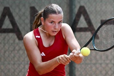 Bi kịch tuổi 15 tại Wimbledon 2026: Ida Wobker bị truất quyền thi đấu vì ném vợt