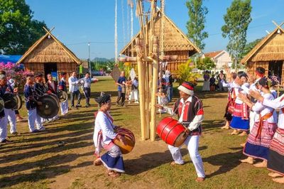 Tiếng trống kể chuyện đại ngàn
