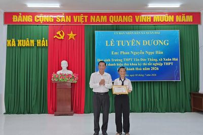 Xã Xuân Hải tuyên dương thủ khoa Kỳ thi tốt nghiệp THPT tỉnh Khánh Hòa năm 2026