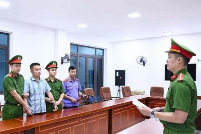 Tạm giữ khẩn cấp một giáo viên Trường THPT Chuyên Tuyên Quang