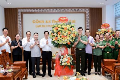 Thường trực Tỉnh ủy chúc mừng lực lượng An ninh nhân dân Công an tỉnh Lào Cai nhân kỷ niệm 80 năm Ngày truyền thống