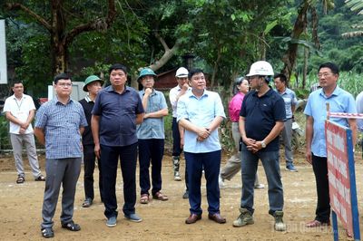 Phó Chủ tịch UBND tỉnh Hoàng Gia Long kiểm tra tiến độ các Dự án Trường phổ thông nội trú liên cấp và khu vực nguy cơ sạt lở ở Đồng Văn