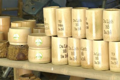 Người thổi hồn vào các sản phẩm thủ công truyền thống