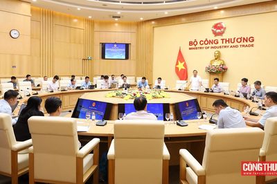 Bộ Công Thương họp về mô hình đầu tư hệ thống BESS cộng đồng