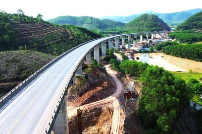 Tạm dừng khai thác tuyến cao tốc đoạn Cam Lộ - La Sơn vào ban đêm