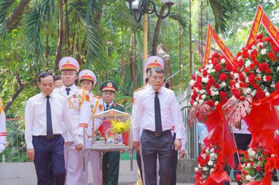 Thủ tướng Lê Minh Hưng dự lễ triển khai tìm kiếm, quy tập hài cốt liệt sĩ ở công viên Lê Thị Riêng