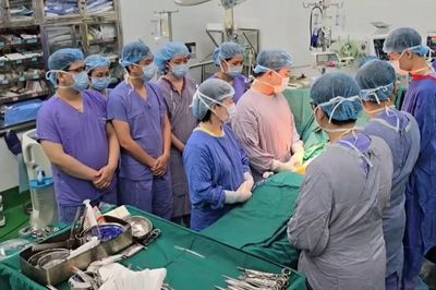 Sinh viên y khoa cứu người theo một cách đặc biệt