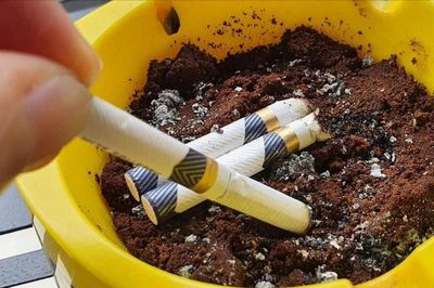 Mua thuốc lá có thể phải xuất trình CCCD