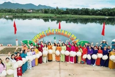 'Áo dài Huế - Hương sắc thanh trà' - Lan tỏa lối sống xanh và giá trị cộng đồng
