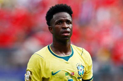 Vì sao Vinicius không đá phạt đền cho Brazil?