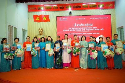 Kinh tế số mở rộng cơ hội cho làng nón hơn 100 tuổi