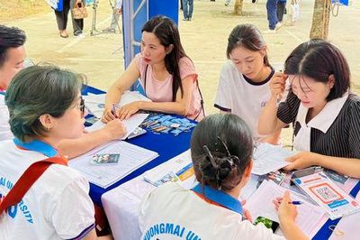 Trường Đại học Thương mại công bố bảng quy đổi các phương thức xét tuyển 2026