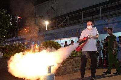 Phường Láng 'học thật, làm thật' để tự cứu mình khi hỏa hoạn