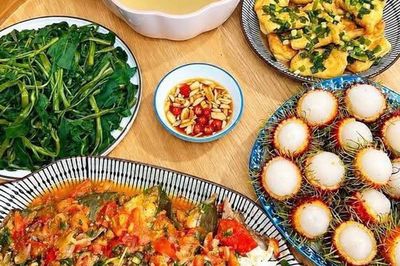 10 mâm cơm gia đình 3 món – nơi giữ gìn hạnh phúc suốt 13 năm