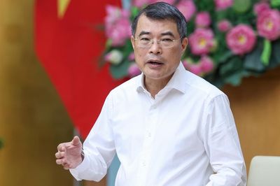 Thủ tướng yêu cầu đổi mới công tác thi đua, khen thưởng theo hướng thực chất, minh bạch