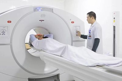 Đề xuất BHYT mở rộng chi trả chụp PET/CT, xét nghiệm chỉ điểm một số loại ung thư