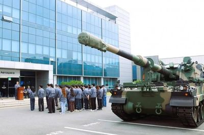 Hàn Quốc chuyển giao pháo tự hành K9 cho Ba Lan với tốc độ 'nhanh chóng mặt'