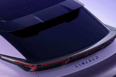 SUV điện Lynk & Co 02 sắp ra mắt Việt Nam có bản nâng cấp