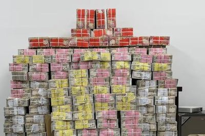 20 triệu USD giấu trong các chai nước gây chấn động Iraq