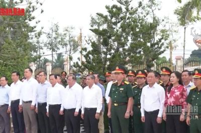 [Video] Cần Thơ lấy mẫu giám định 1324 mộ liệt sĩ chưa xác định danh tính