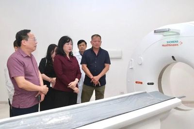 Bộ trưởng Y tế kiểm tra công tác chuẩn bị trước ngày Bệnh viện Việt Đức cơ sở Ninh Bình đi vào hoạt động