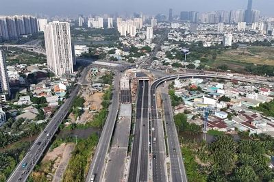 TPHCM kiến nghị gỡ vướng nguồn vật liệu cho các công trình trọng điểm