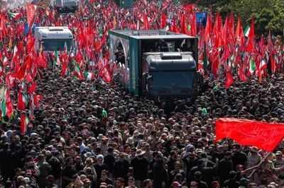 Tang lễ của Lãnh tụ Tối cao Ali Khamenei: Lời tiễn biệt, thông điệp Iran gửi tới khu vực