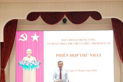 Thông báo Kết luận Phiên họp thứ nhất Ban Chỉ đạo Trung ương về hoàn thiện thể chế và thực thi pháp luật