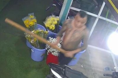Truy bắt đối tượng dùng dao tấn công vợ cũ tại Đồng Tháp