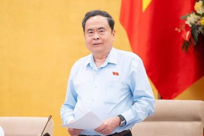 Chủ tịch Quốc hội đề nghị cán bộ trả lời 3 câu hỏi trước khi quyết định