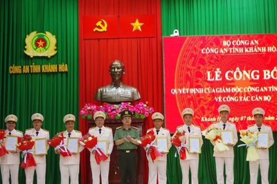 Công an tỉnh Khánh Hòa công bố quyết định về công tác cán bộ