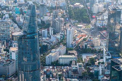 Tăng trưởng 2 con số: TPHCM cần giảm 'thuế thời gian', thay vì tạo 'ốc đảo ưu đãi'