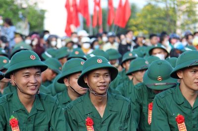 Bộ Quốc phòng trả lời kiến nghị về tật khúc xạ, hình xăm khi gọi nhập ngũ