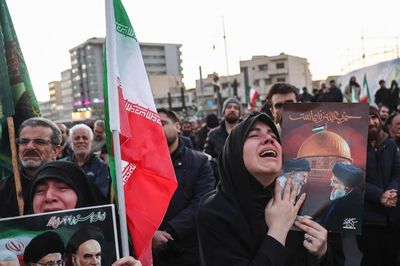 Lý do 4 tháng sau khi cố Lãnh tụ tối cao thiệt mạng, Iran mới tổ chức quốc tang