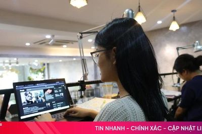 Ứng xử 'lệch chuẩn' trên không gian mạng: Chưa bao giờ hết báo động