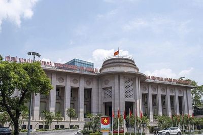 Ngành Ngân hàng đẩy mạnh thi đua chuyển đổi số, chuyển đổi xanh