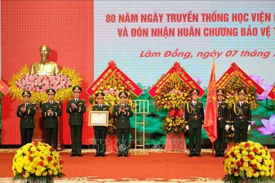 Đại tướng Phan Văn Giang dự lễ kỷ niệm 80 năm Ngày truyền thống của Học viện Lục quân