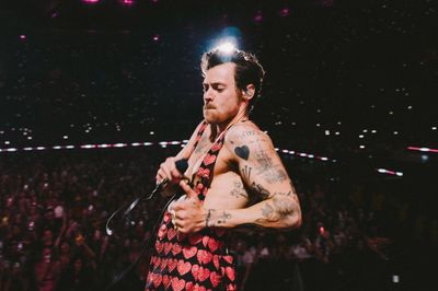 Harry Styles lập kỷ lục Guinness mới tại Wembley