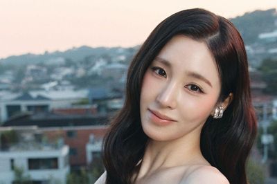 Tiffany Young gây sốt với nhan sắc đẹp như búp bê