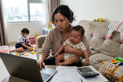 Diễn đàn tháng 7: Góc khuất ngại sinh con thứ 2 nơi thành thị