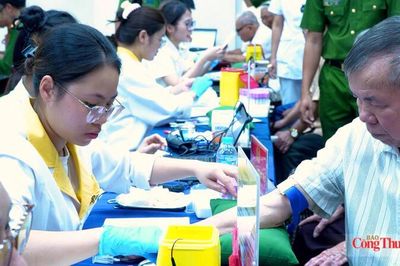 Hà Nội hoàn tất việc lấy mẫu ADN thân nhân và thống kê mộ liệt sĩ